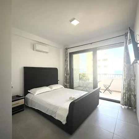 Konukevi Actium Avlonya