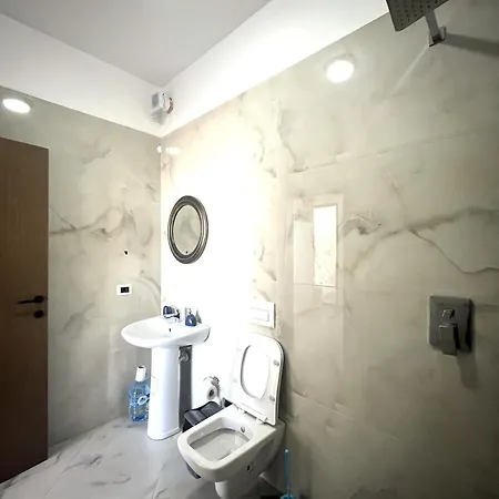 게스트하우스 Actium Vlorë