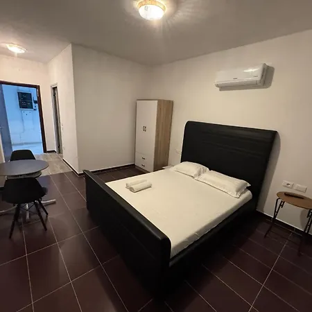 בית הארחה Actium Vlorë